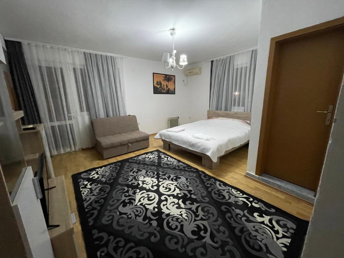 Apartments Dibra Ulcinj Buitenkant foto